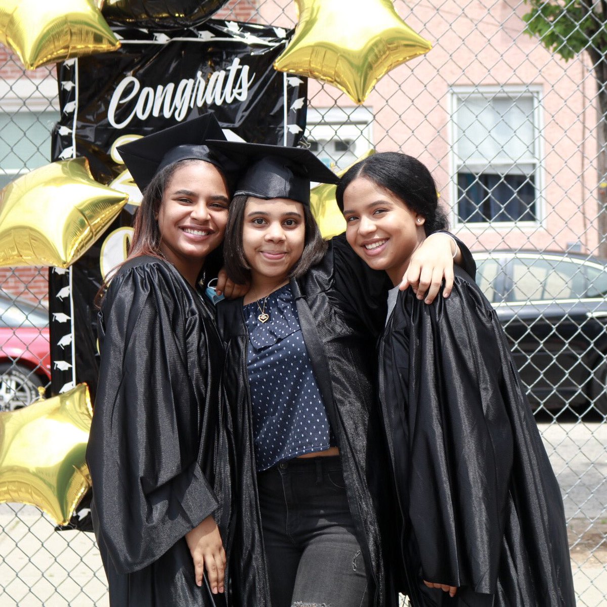 12plusphilly's tweet photo. Earlier this month, some of our Kensington Health Sciences Academy, Kensington High School, Penn Treaty School, and Hill-Freedman World Academy seniors picked up their cap and gown ๐
We just want to say, congratulations Class of 2020!! ๐ฅณ๐ #12plusphilly https://t.co/b5v7QQ4M8s