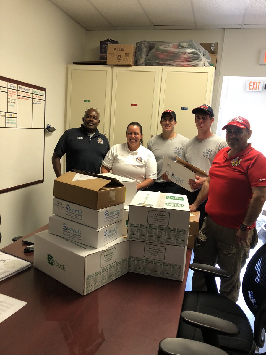 colombianFiref1's tweet photo. Today we visit Orange County Fire Station N.32 where we deliver purchases to our heroes without capes. thank you very much for your services. https://t.co/gWOtjtkiCL