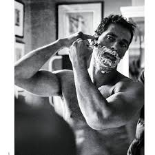 𝐇𝐚𝐲 𝐮𝐧 𝐩𝐫𝐨𝐯𝐞𝐫𝐛𝐢𝐨 𝐣𝐚𝐩𝐨𝐧𝐞́𝐬 𝐪𝐮𝐞 𝐝𝐢𝐜𝐞: 𝐞𝐧 𝐞𝐥 𝐚́𝐫𝐛𝐨𝐥 𝐩𝐞𝐥𝐚𝐝𝐨 𝐧𝐨 𝐚𝐧𝐢𝐝𝐚𝐧 𝐥𝐨𝐬 𝐩𝐚́𝐣𝐚𝐫𝐨𝐬.

━━━━━  : ◜ 𝐁𝐫𝐚𝐧𝐝𝐨𝐧 𝐀𝐝𝐚𝐦𝐬 . ◞