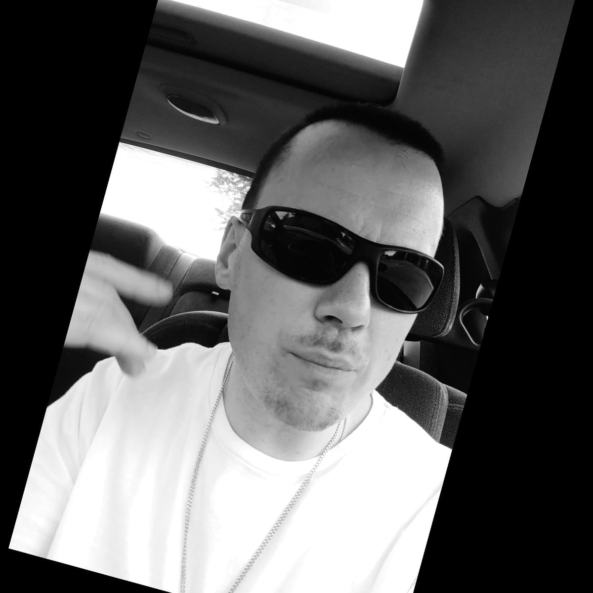 ConclusiveKev's tweet image. #Happy Friday! Have a great weekend. About to be #summer, go get it! #Dream Big! #Love #Friends #Summervibes. New music coming soon! Can&apos;t wait to share! #hiphop #rap #music #art #me