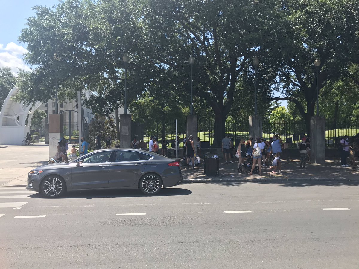 I’m outside the gates of Louis Armstrong Park in New Orleans, where a march is slated to start today ( https://www.facebook.com/events/louis-armstrong-park/mobilizing-millennials-march/781710202564915/). Folks gathering outside; Park itself—which has been open—is locked up today.