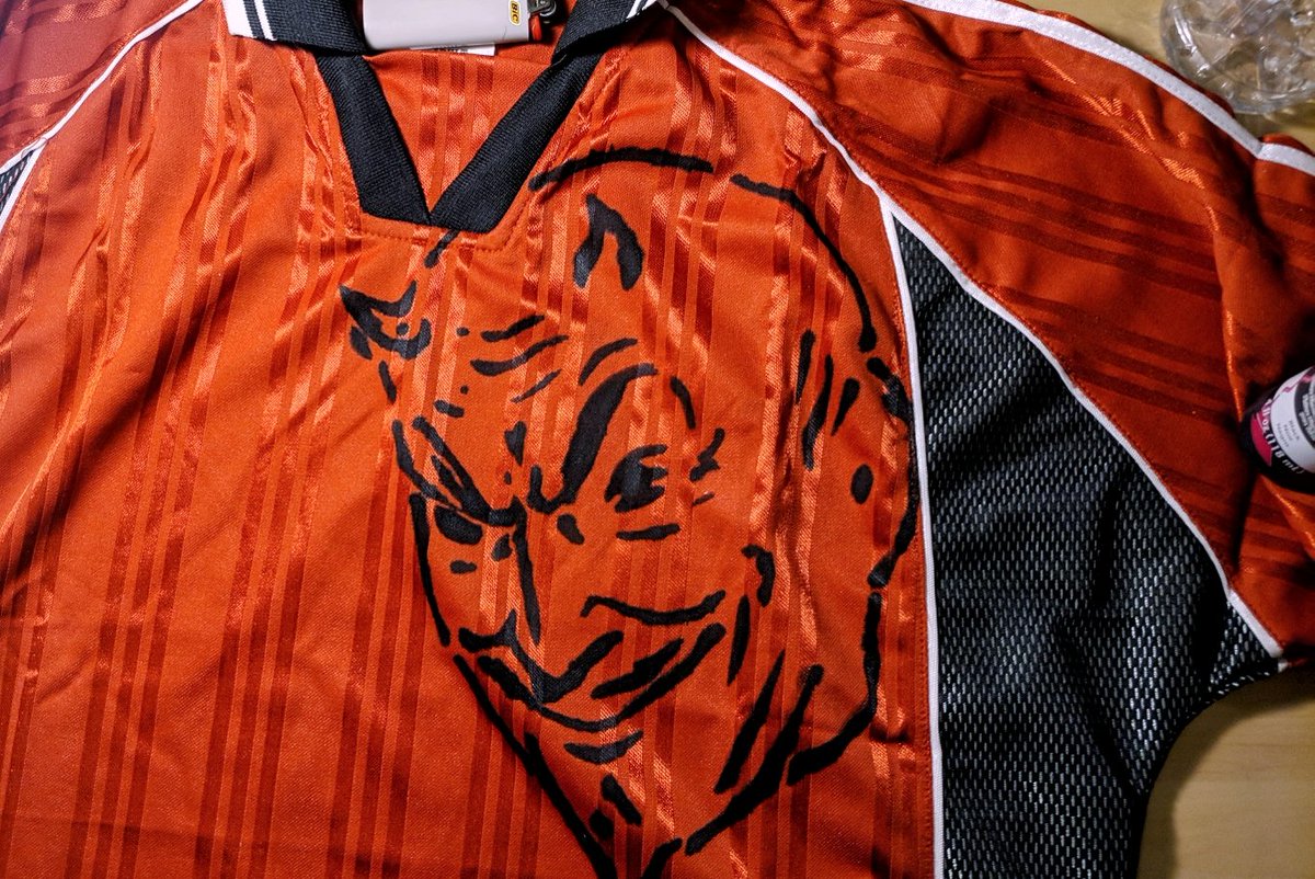 BloodRust88's tweet image. Sneak peek of a few custom mixed media pieces I'm working on. Some will be tributes to a city, era of a club, or legendary moments.