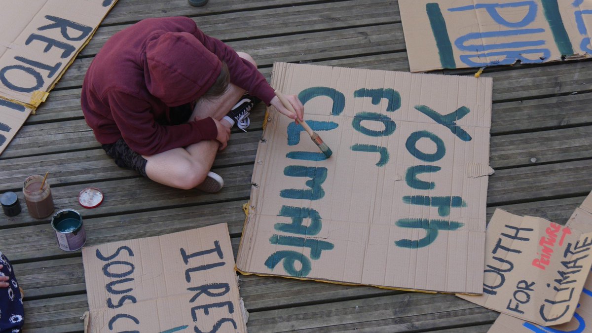 Youth4Climatefr's tweet photo. [THREAD GL] 
Teasing des actions de ce week-end 
Ça va être bien, ça va être très bien 👀
↘️⬇️↙️ https://t.co/oGIMycSUrS
