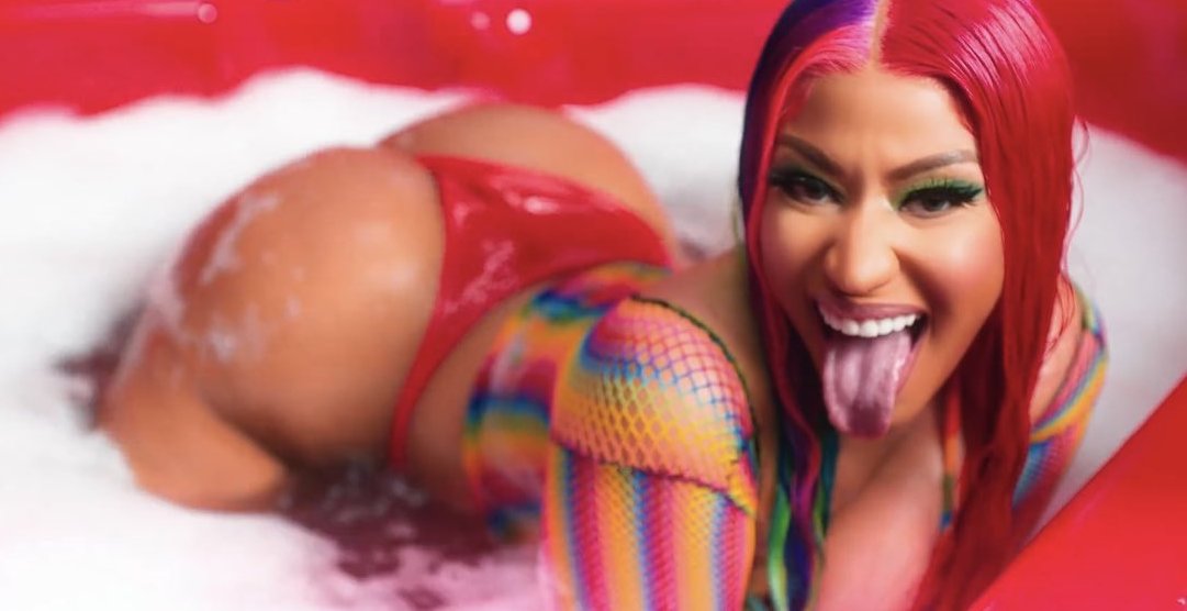 NickiMinajBraz's tweet photo. "Trollz" está previsto para debutar em #1 na Billboard Hot 100 com 100.000 unidades puras vendidas no Estados Unidos. https://t.co/z0d8O4kStU