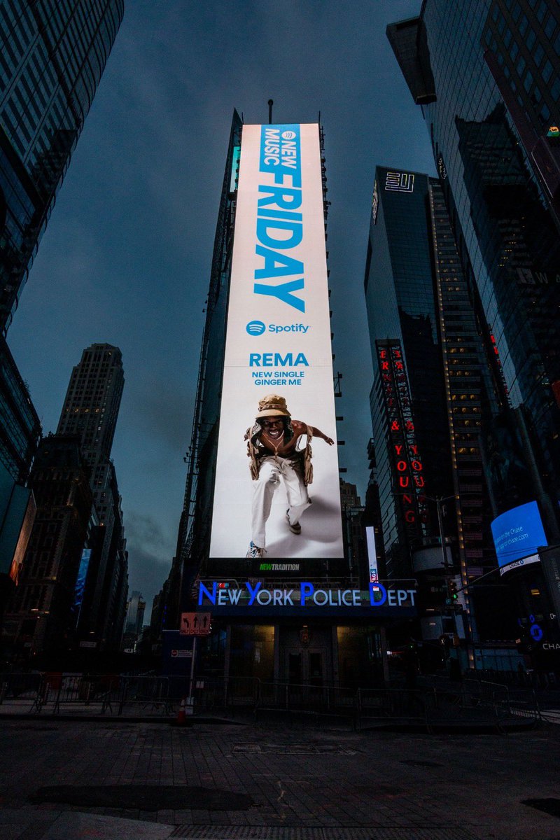 heisrema's tweet image. Omg I’m about to cry @Spotify put me on a billboard on Timesquare New York, thank you so much family! 🥺❤️