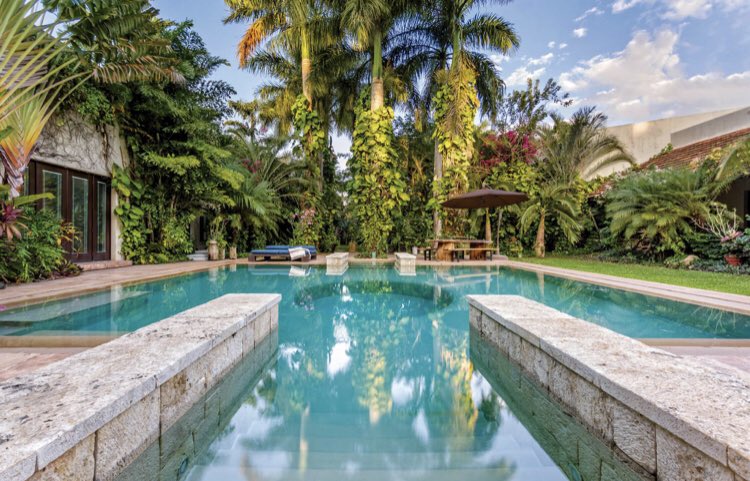 ambientesmx's tweet photo. Esta piscina grita ¡verano! ☀️
📷 Iván Cabrera https://t.co/kYPloipi6E