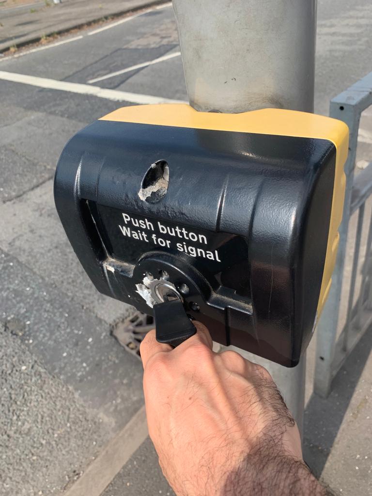 PLG_global's tweet photo. This is our new kickstarter project! The #PUSHandPULL - customized personal protective equipment by #PLGglobal. It can be used with your keychain and it's made from a light-weight plastic material. See yourself on the Link in the comments if you are interested! #LinkToTheFuture https://t.co/4Y4Zc89gTb