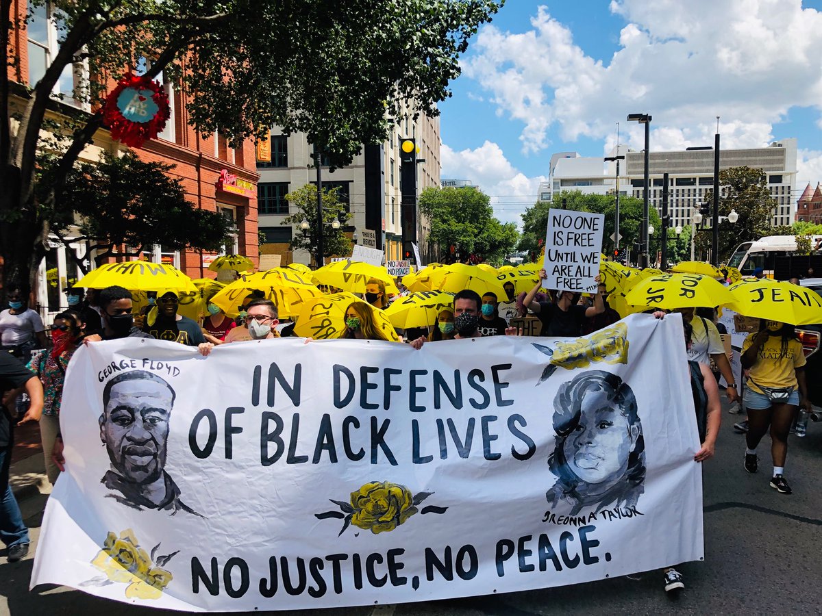 Central Track (@central_track) on Twitter photo Today is the 22nd day of police brutality protests in Dallas, Texas.
There are many planned protests: centraltrack.com/things-to-do-i…
Many Juneteenth celebrations are also doubling as demonstrations: centraltrack.com/things-to-do-i…
Right now, <a href="/InDefenseDallas/">In Defense Of Black Lives Dallas</a> is marching through the West End. Today is the 22nd day of police brutality protests in Dallas, Texas.
There are many planned protests: centraltrack.com/things-to-do-i…
Many Juneteenth celebrations are also doubling as demonstrations: centraltrack.com/things-to-do-i…
Right now, <a href="/InDefenseDallas/">In Defense Of Black Lives Dallas</a> is marching through the West End.