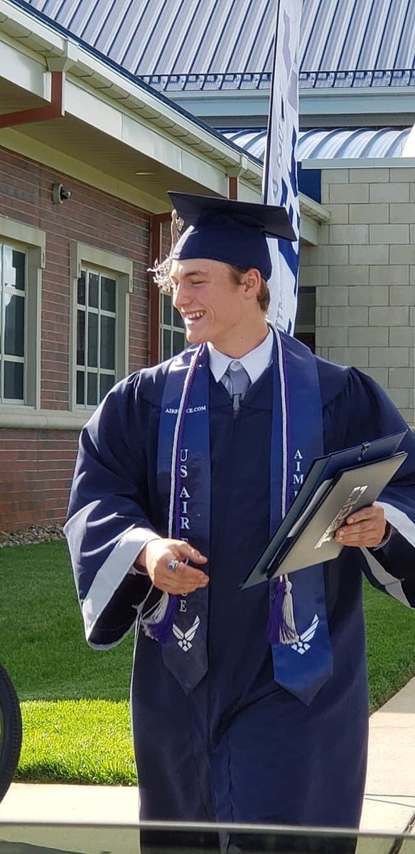 spdfarley's tweet photo. My 2020 graduate #proudpapa #cctec #USAF #AimHigh https://t.co/mwa81unnHC