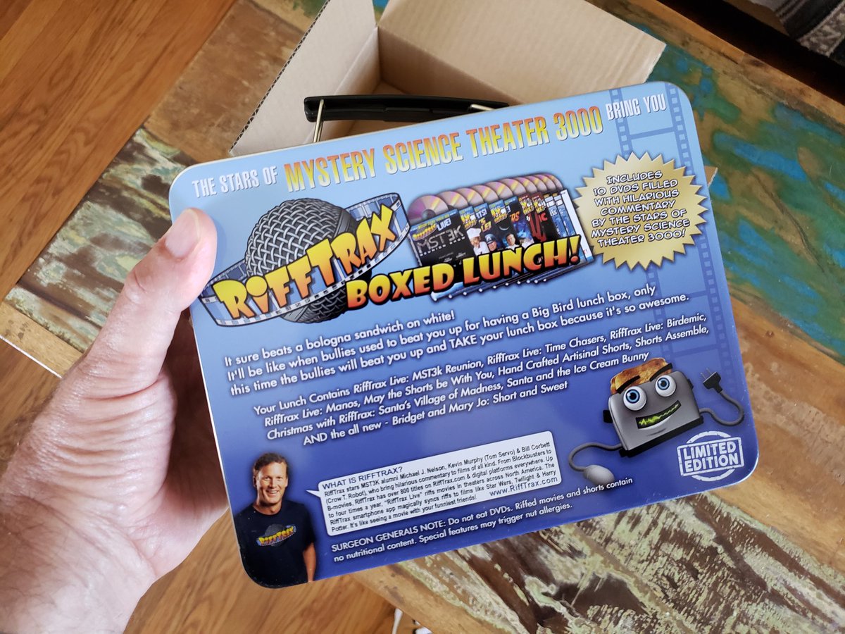 TheJasonMartian's tweet photo. I finally ordered myself the @RiffTrax Limited Edition DA Lunchbox (10 DVD set). It's been available for a while now, but it's the one thing that I designed for them that I hadn't seen the physical product before. Only about 30 left!
https://t.co/bh5DZk6WKZ
#RiffTrax #DisembAudio https://t.co/UBw1fjG0LU
