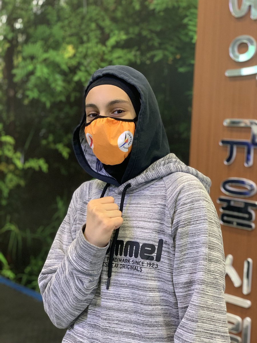 cagrikizil's tweet photo. Antibakteriyel maskelerimizi sporcularımıza dağıtmaya başladık bu güzel hediyeler için sponsorumuz @pangolinstore2 ailesine çok teşekkür ederiz ☺️😷❣️ #masketak #stayhome #taekwondo https://t.co/j0kRgYTCui