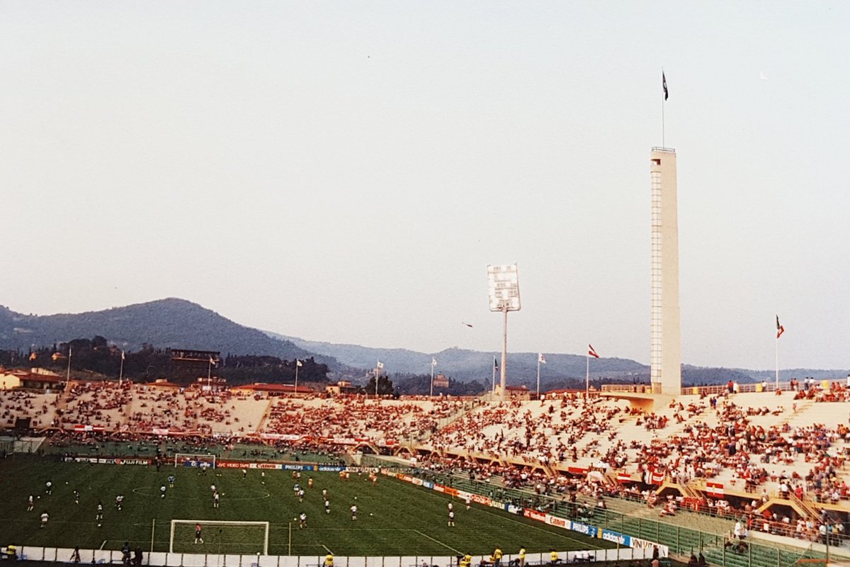 So having been in Bari for a match that finished at about 11pm, we made the 7 hour train journey north to Florence for Austria v U! S! A! on Tue 19 June 1990. Both teams had lost their first two matches and would need a big win to have any chance of progressing.  #Italia90