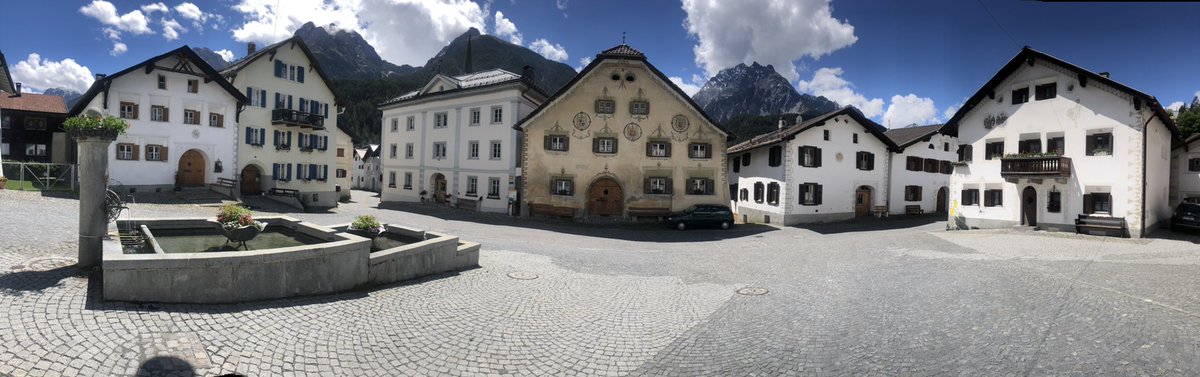 AndreaMatossi's tweet photo. #scuol #wanderleiter https://t.co/ldm6sIiSh9