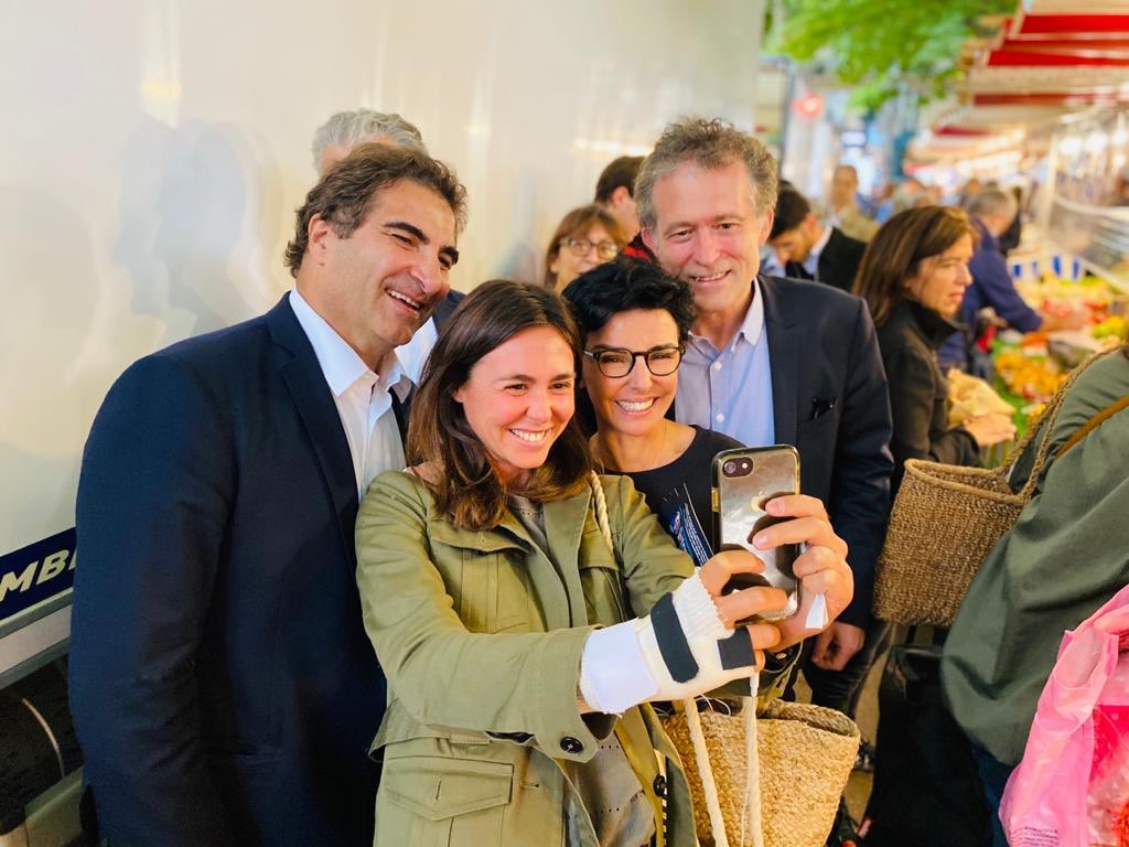 PIERREMAURIN's tweet photo. Merci chère ⁦@datirachida⁩ et cher ⁦@ChJacob77⁩ pour votre présence ce soir dans le 9e. Les échanges avec les habitants et les commerçants confortent l’ambition que nous avons pour changer #Paris et renforcer le 9e #proprete #securite #economie #paris9 https://t.co/VYvdEkMk4J