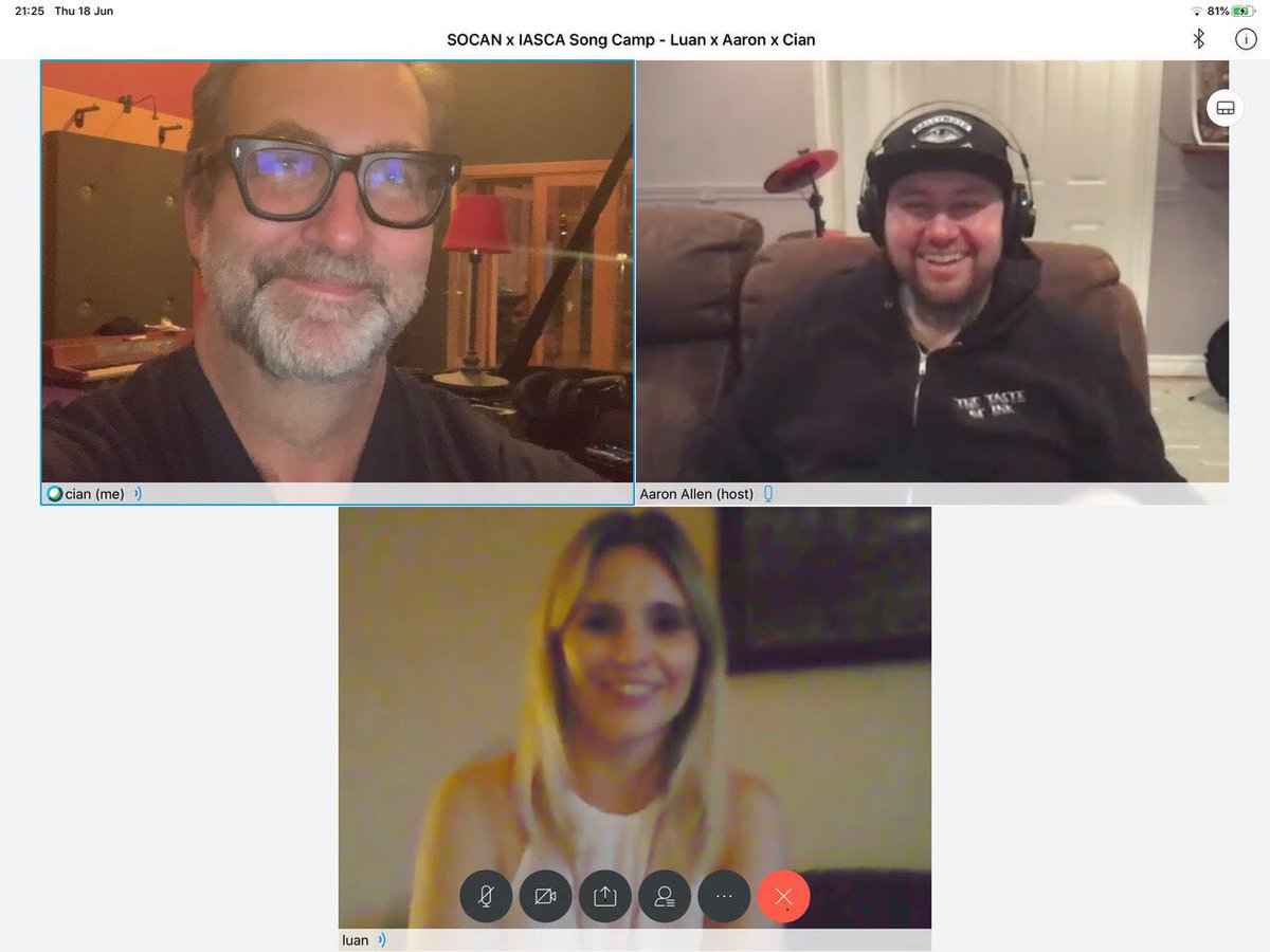 Super creative day yesterday taking part in an <a href="/IASCA_/">IASCA</a> - Irish Association of Songwriters, Composers &amp; Authors &amp; <a href="/SOCANmusic/">SOCAN</a> virtual songwriting camp with <a href="/AaronAllenMusic/">AaronAllenMusic</a> &amp; <a href="/Cianboylan/">Cian boylan</a>. Can’t wait to do more of these 😃