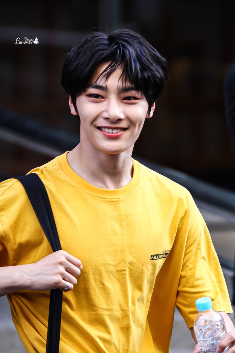 summer_fennec's tweet photo. 200619 

시간이 멈춘 듯 그대와 함께 사랑하고 원했죠🐣

#양정인 #Jeongin #정인 
#IN #아이엔 
#StrayKids   #스트레이키즈 https://t.co/XH8KgrIfOf