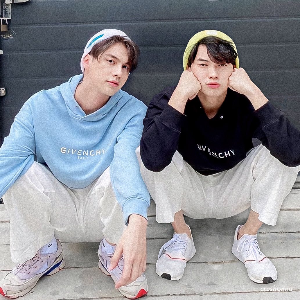 bbvcwmtw's tweet photo. I haven't been a brightwin fan from Day 1, i became a fan around the release of the 3rd ep. What hooked me the most to the series is the way the subtle and light flirting scenes gave me so much butterflies. That's how effective they are as actors. No one can compare ❤️ https://t.co/6V2Bj5DTre