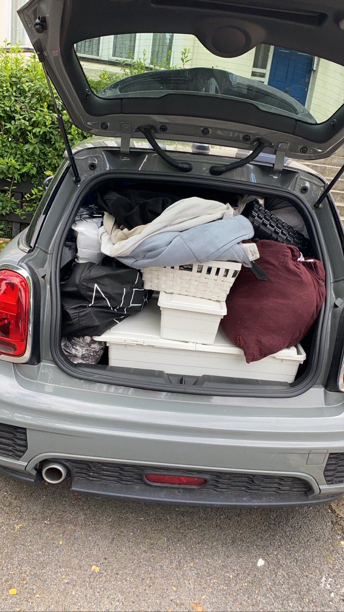 emmmmaktaylor's tweet photo. Amazing how much you can fit in a mini #endofera #byebyeacolroad https://t.co/dtHJNIdvVz