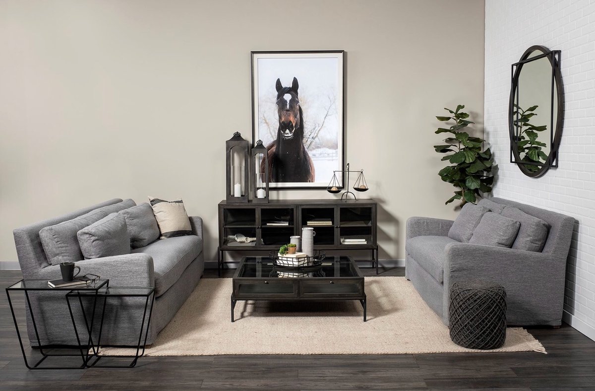 MercanaDecor's tweet image. A picture-perfect living room 📸
The Denly I Sofa is a plush grey-toned sofa, an excellent fit for a space like this:
soo.nr/lhTa
#livingroominspo #livingroomdecor #sofaforsale #livingroomdesign #furniturewholesaler