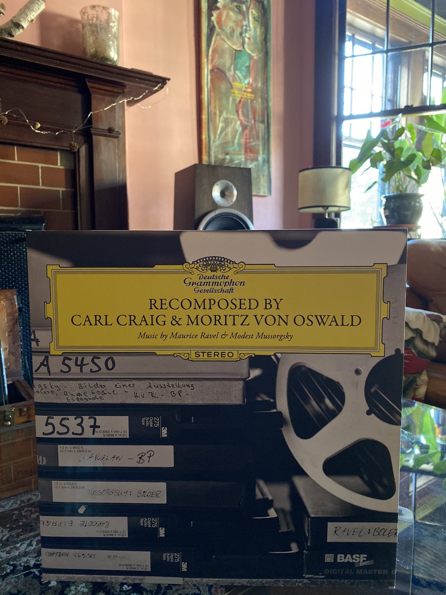 earsonthecouch's tweet photo. Listening to Recomposed by Carl Craig &amp; Moritz Von Oswald | Music by Maurice Ravel &amp; Modest Mussorgsky #carlcraig #deutschegrammophon https://t.co/OU2Q4uDHCH