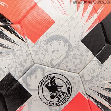 VSportsTM's tweet photo. ⚽️La pelota oficial de los próximos Juegos Olímpicos le rendirá tributo a los Supercampeones ⚽️ https://t.co/i1YhTgzNo3