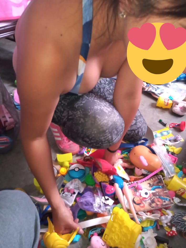 carmar140212's tweet photo. Aquí aprovechando que se extiende aún más la cuarentena nooooooooo🥴🥴🥴🥴por qué por qué 🐢🐢🥴🥴🥴🥴 #ViernesDeGanarSeguidores
#HoyDeCenicicienta #Alimpiar https://t.co/UpkZ0HfnUw
