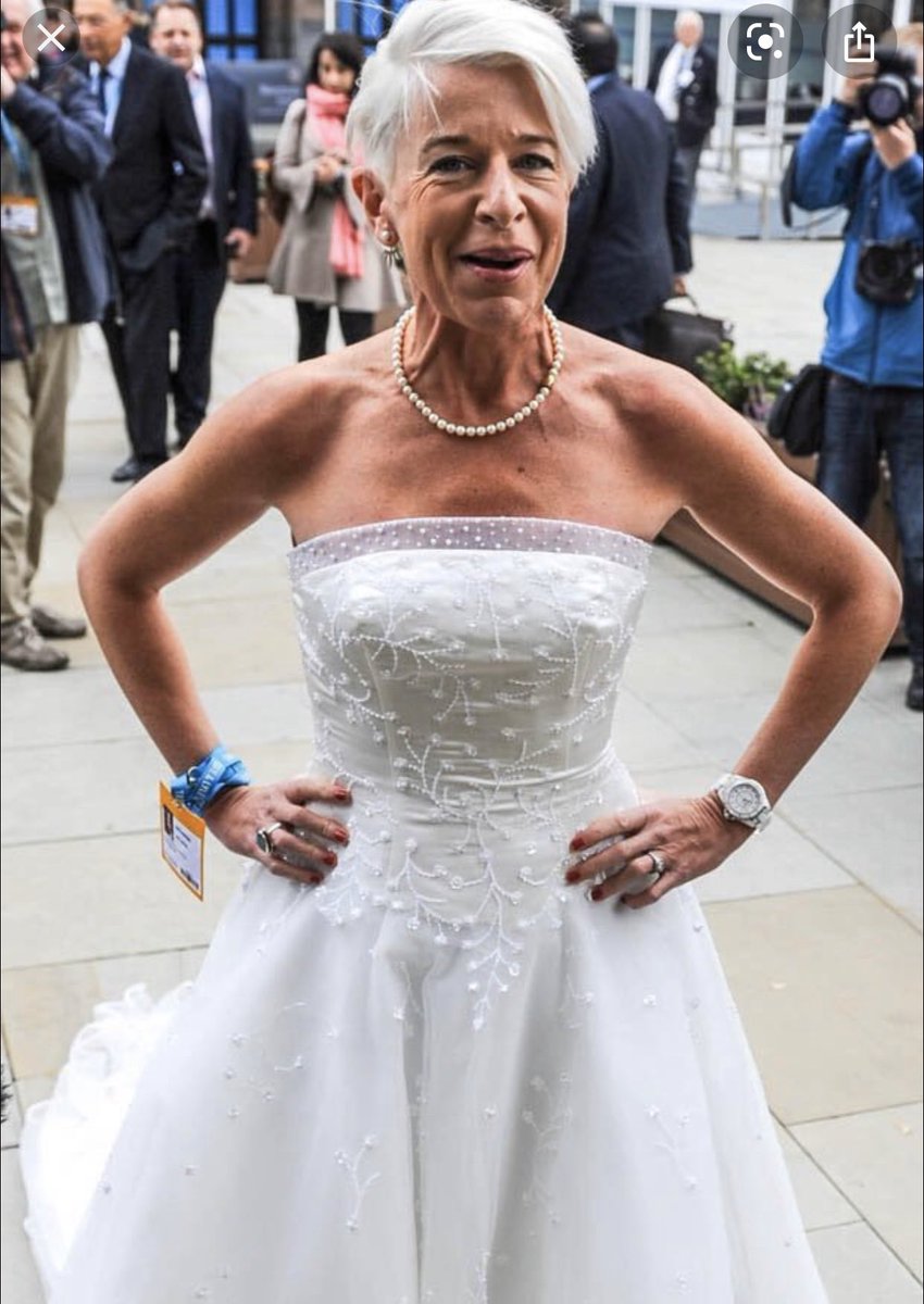 SajdaMughal's tweet image. Shakira 43 years old
#katiehopkins 45 years old 😮