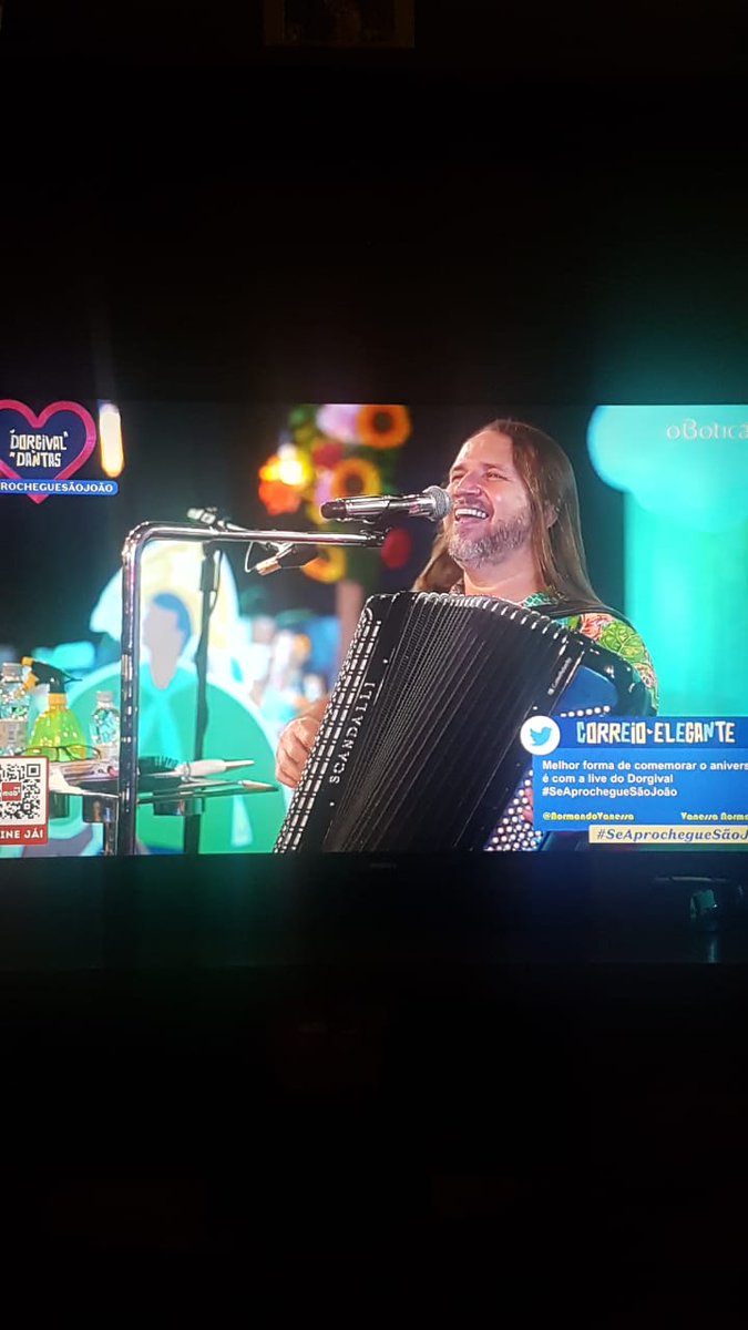 alonebruno_adv's tweet photo. O melhor!!! #dorgival #SeAprochegueSaoJoao https://t.co/BJkmVfjcqW