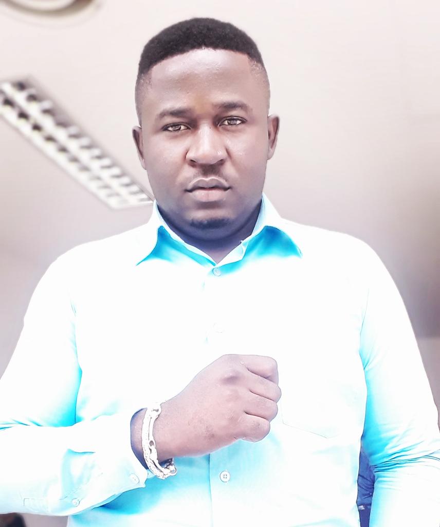 Vouloir réussir est un choix qui demande un dévouement total.
Réussir c’est simplement faire mieux que ce que d'autres font déjà. Juste une question de #Temps, #Energie et de #Passion. Si tu es prêt à donner ses 3 éléments sans jamais abandonner, alors tu réussiras.