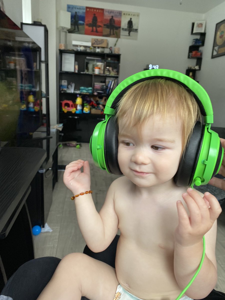NoodlestuTWCH's tweet image. Now all he needs is the controller and he’s set !!!! @WatchMixer  @Xbox  #younggamers #futuregamer #futurestreamer