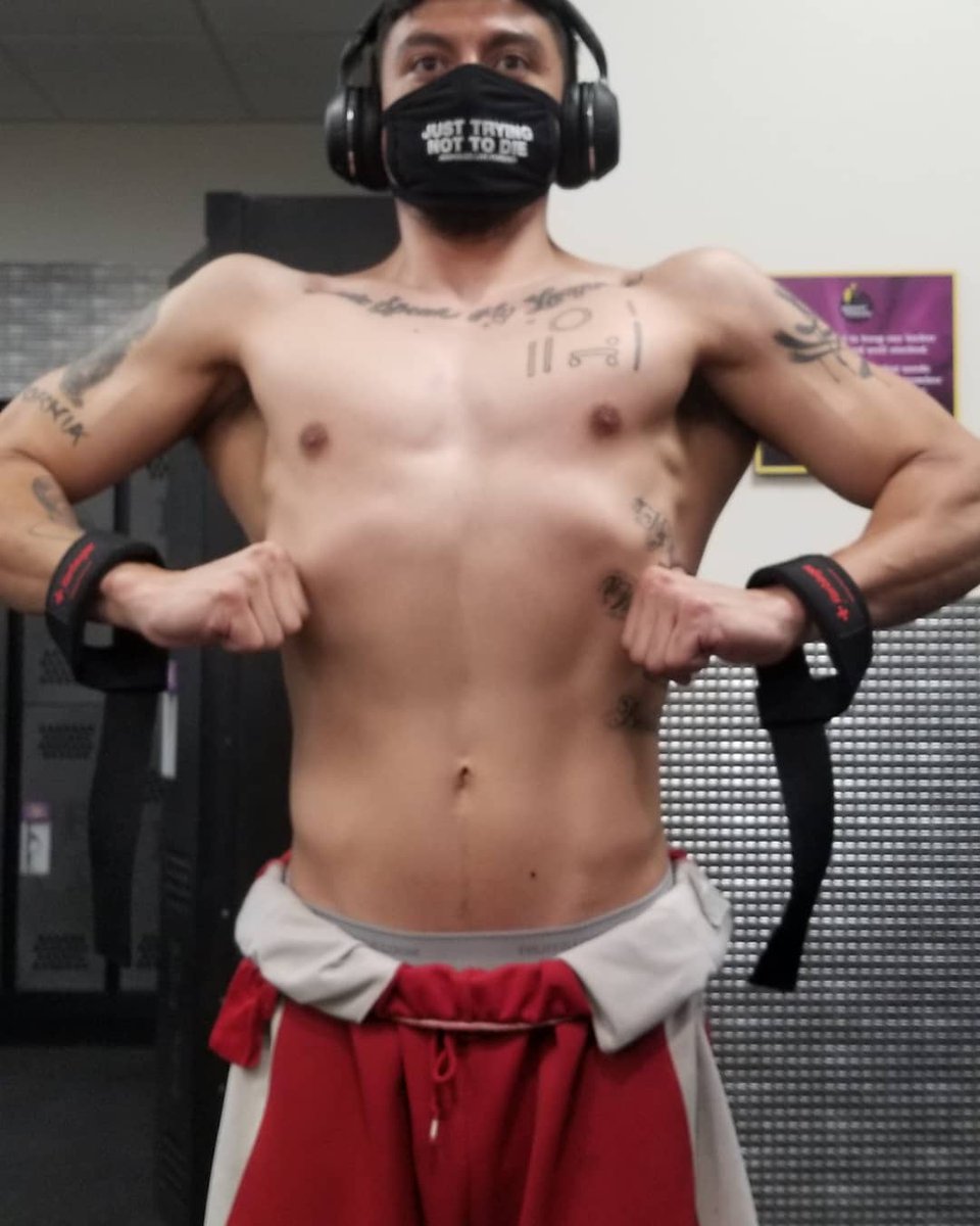 DFit91's tweet photo. #flexfriday #fitnessmotivation #fitnessmodel #flex #gymislife #gains #cantstopwontstop #california #asthetics #aspiringfitnessmodel #2020Things https://t.co/ayjuP8NEYx