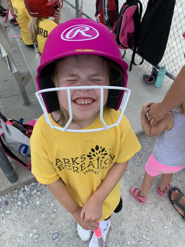 My softball girl 🥎