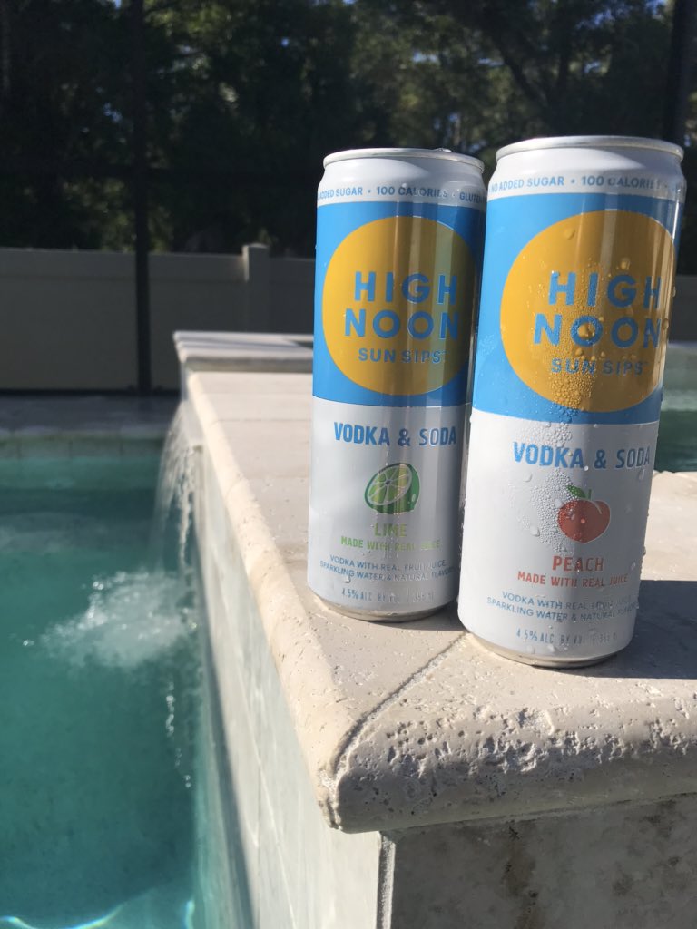 Brittles3's tweet photo. Pool day vibes and new @nooners https://t.co/FztHnLpcOJ
