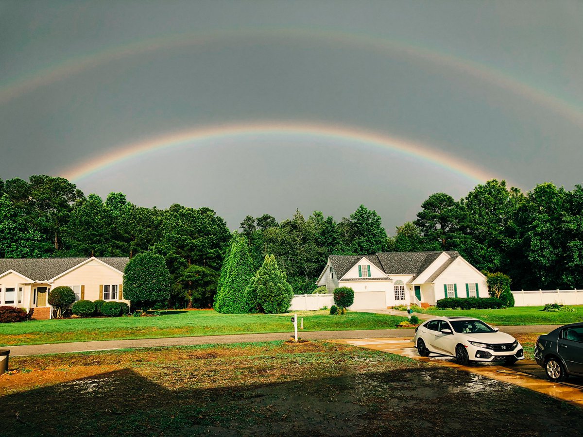 MrEvans_AFMS's tweet photo. Double rainbow over Apex, NC! #ncwx @mazewx66 @wralweather https://t.co/lF7vi1YM9O