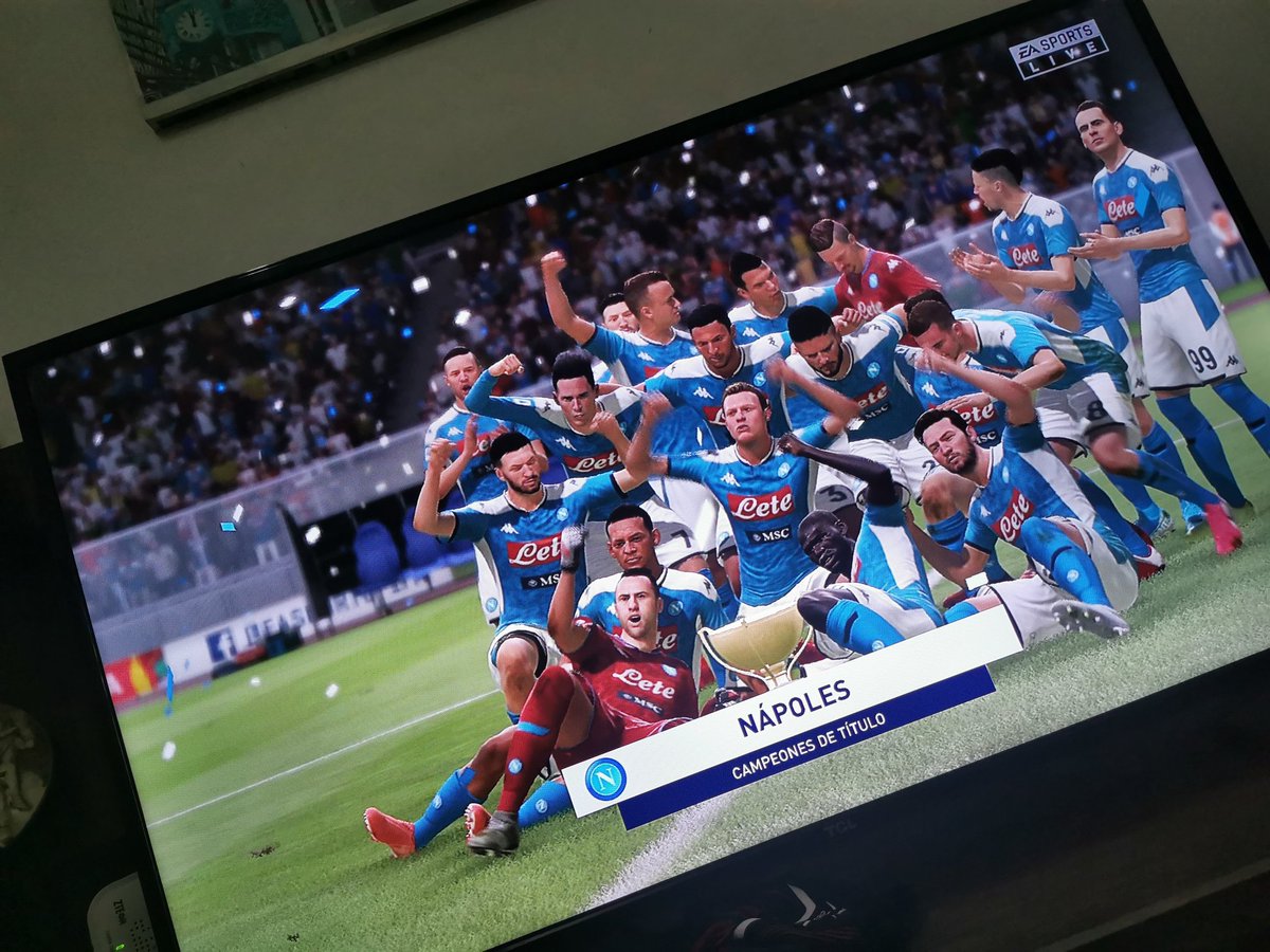 roman_fabo's tweet photo. Invictos a primera división. 💪💪 #Napoli #FR16 https://t.co/JErsVX2mg7