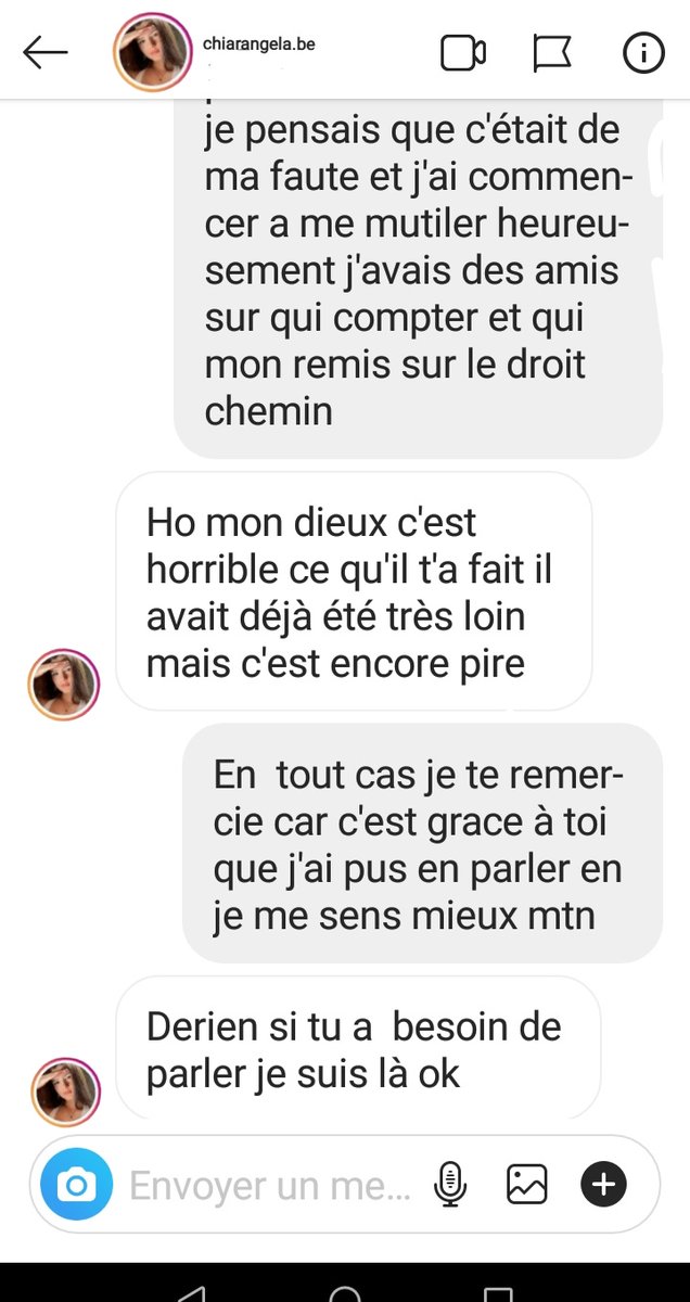 SimonClara6's tweet photo. @alyamlh @Louane78664330 Alors c'est naturel ou pas https://t.co/DwCNCjD0MD