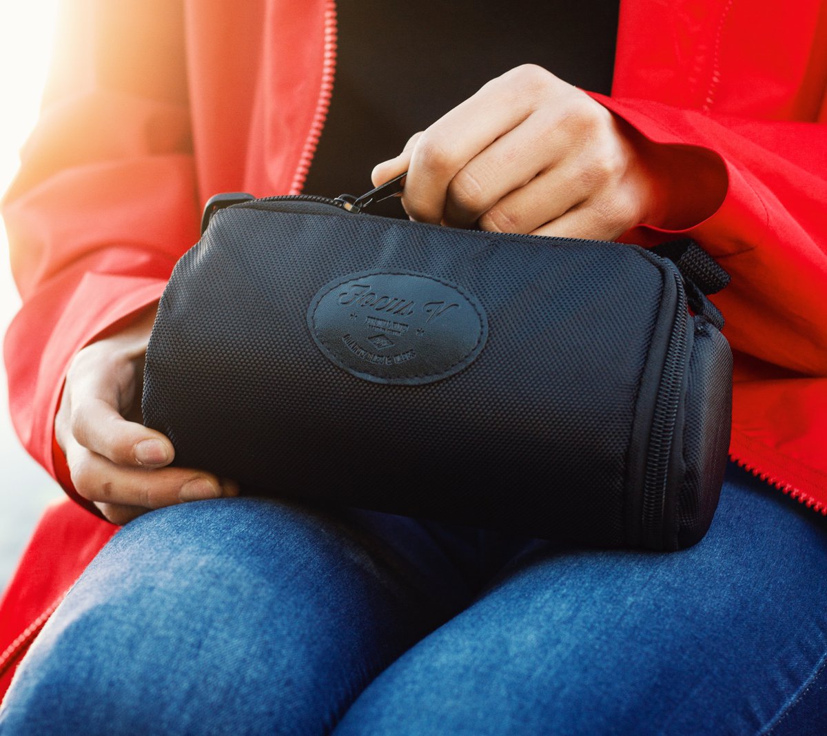 Slyngofficial's tweet photo. Enter our giveaway for the #focusVcarta and receive the perfect travel pouch for #dabs on the go
To enter, simply:
FOLLOW US, LIKE and SHARE this post💚
WINNER will be announced at the end of the month!
Goodluck🏆
✨Shop now for the best prices✨
https://t.co/wGnN82zBDT https://t.co/ETniZGpC6B