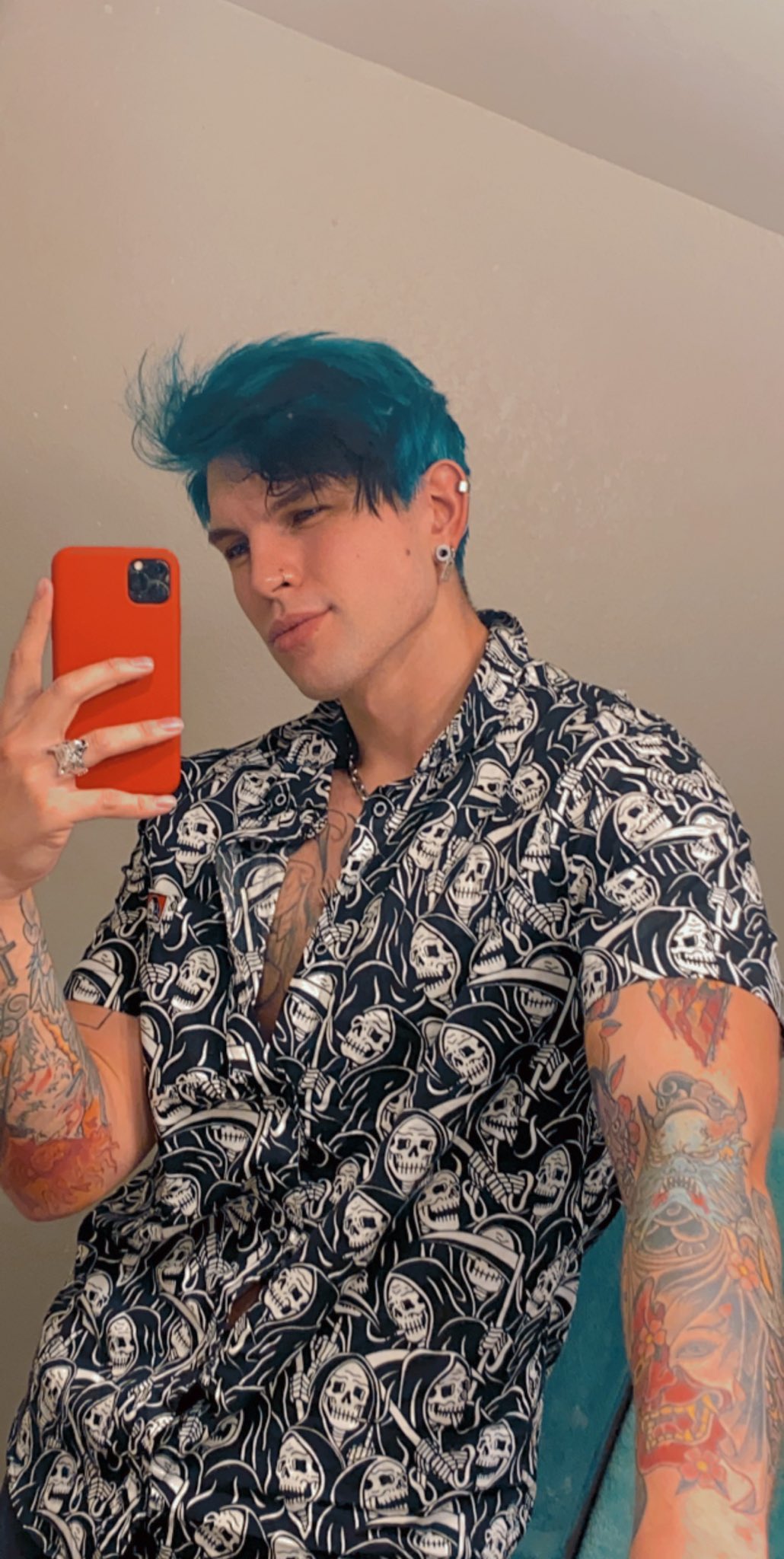 TW Pornstars - 3 pic. Trevor_wagner. Twitter. Hi Twitter. 12:32 AM - 20 Jun 2020