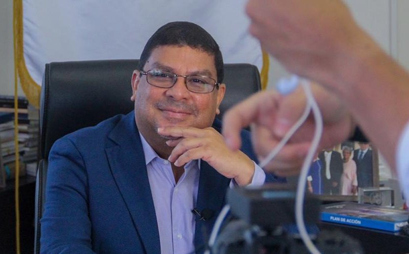 El Ministro de Cultura Carlos Aguilar Navarro, contesta todas las interrogantes sobre el panorama que vive nuestro país en tiempo de pandemia y el plan de apoyo a los distintos sectores. 

📲 Véalo aquí:
[facebook.com/MiCulturaPma/v…]