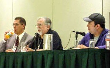 #ThrowbackThursday From 2002: Honored to be in the #FutureComics panel with (from L to R) legendary #IronMan architect/Co-Founder of #ValiantComics Bob Layton &amp; former Vice-President of #DCComics/ #Batman artist extraordinaire #DickGiordano. #ValiantComics #Marvel #QueenFamilia