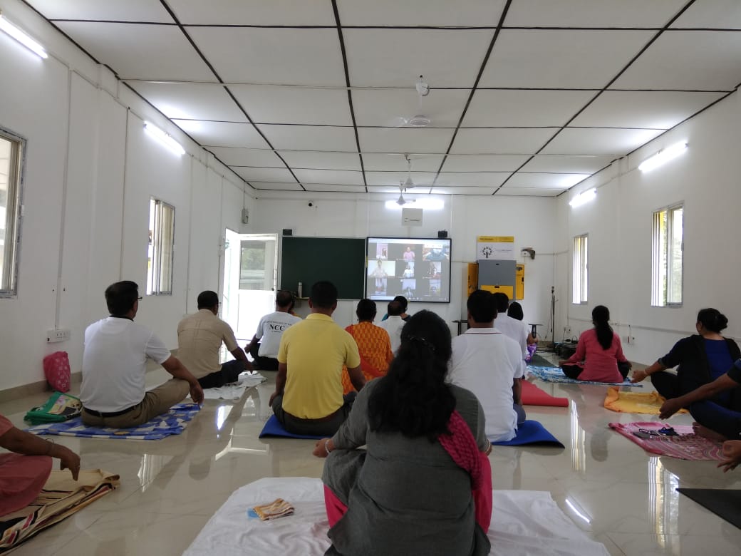ARPSJorhat's tweet photo. Online yoga session for teachers on 20th June'2020 via Google meet. Hosted by Mr Sunil Kr Gautam ( TGT Sanskrit ) from 9.30am to 10am from the school premise. https://t.co/OVLeYqIfDP