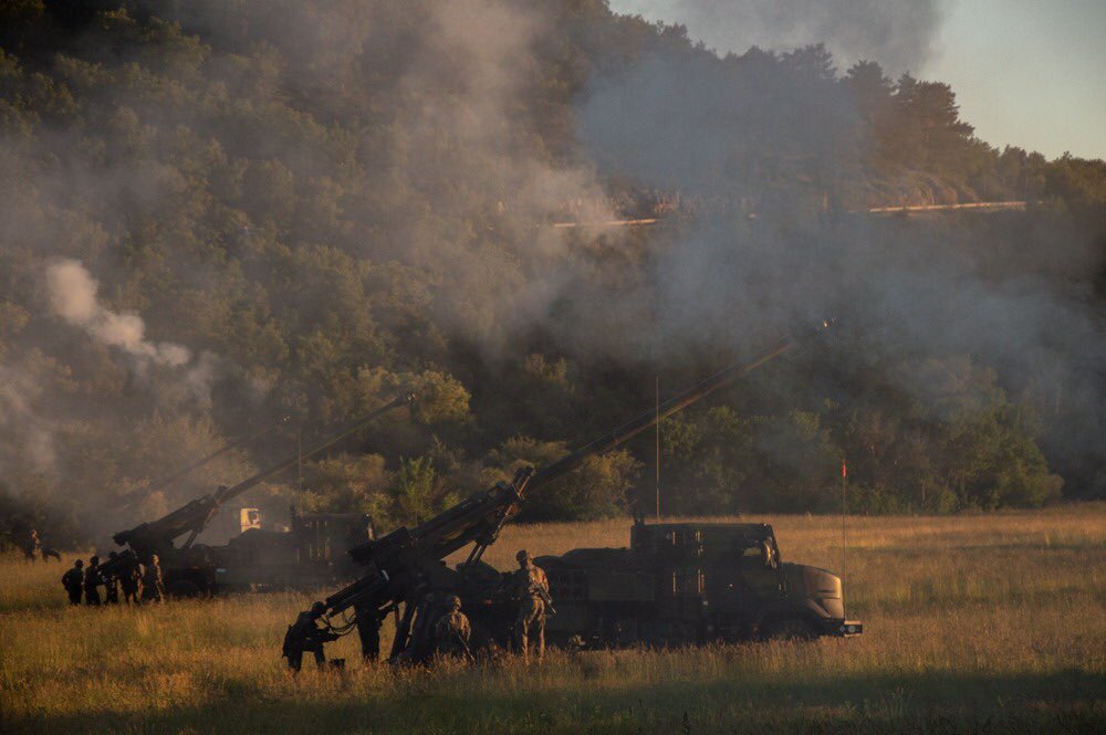 7e_brig_blindee's tweet image. Retour sur la semaine 📆 des #Centaures

✅ Contrôle CCA des tirs CAESAR du @68eRAA_CDC 
✅ Gaillards de l’♣️, force adverse au #CENZUB @CDC94ri 
✅Réunion de commandement des chefs de la @7e_brig_blindee 
✅Exercice de PC régimentaire au #3eRG en simulation 💻distribuée

😏👍👏