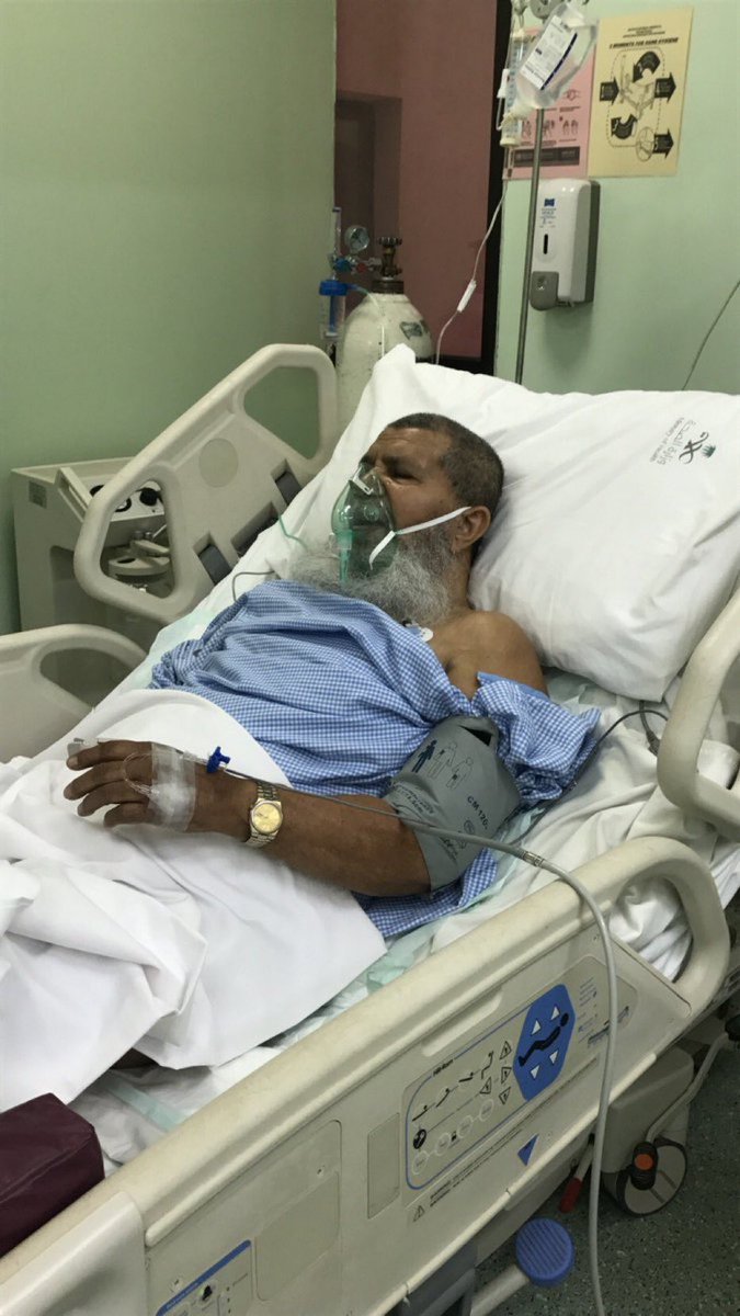 salooom333's tweet photo. انا لله وانا اليه راجعون..
انتقل الى رحمة الله المهاجر/محمد شفيق هندي الجنسيه اليوم الساعه 8 ص ، وقد اسلم في رماح قبل 50سنه ، يقول لي في رمضان الماضي اكملت 50رمضان وانا مسلم رحمه الله وتقبله وجعل ماصابه تكفيراً له.
@Rumaahh @alsubaeisaaad 
@Janaaiz_rumaah 
#مهاجر_رماح_في_ذمة_لله https://t.co/anL0MzYd1S