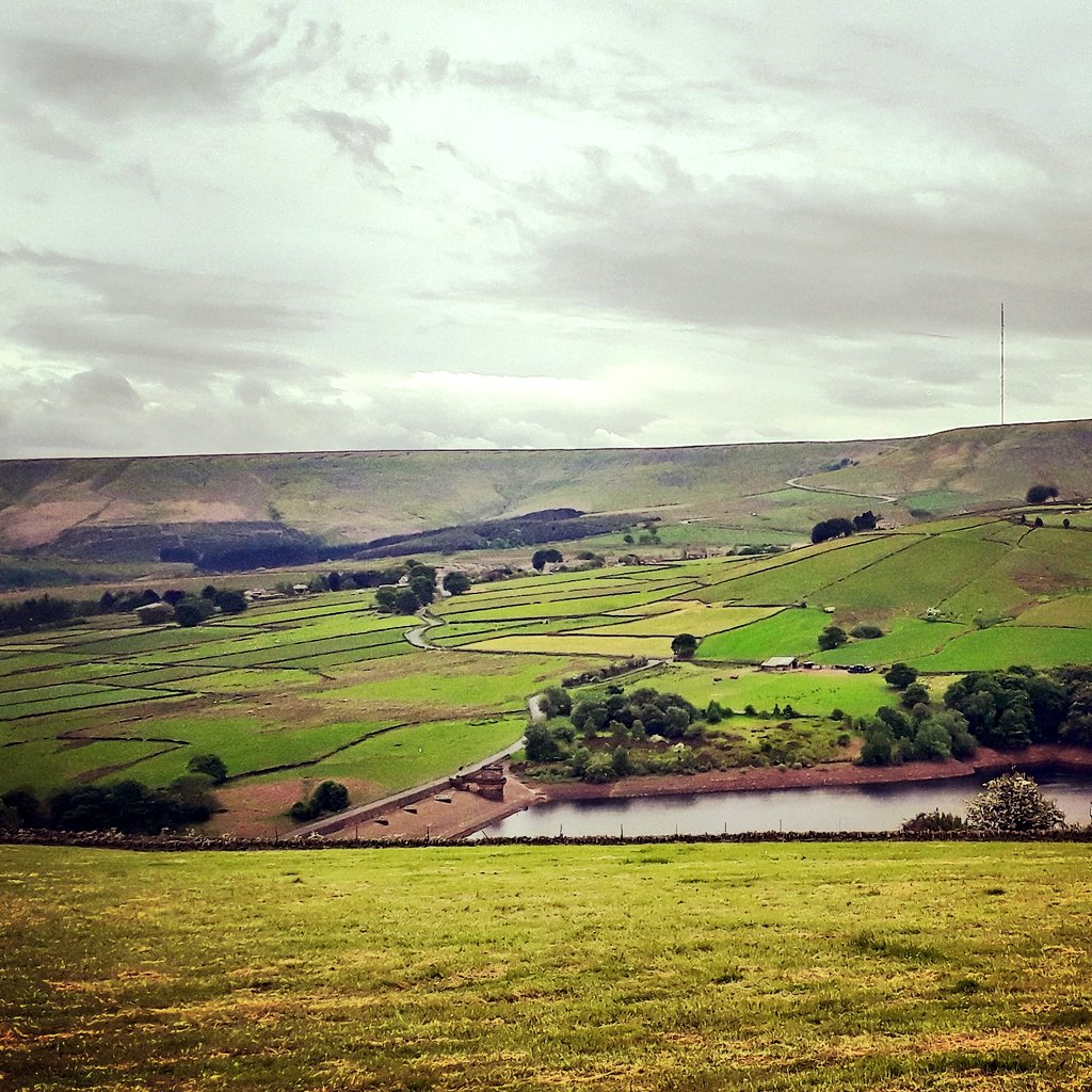 Good morning all! We love the view from our wedding venue! This could be the backdrop to your perfect wedding #reservoir #digley #Holmevalley #Yorkshire