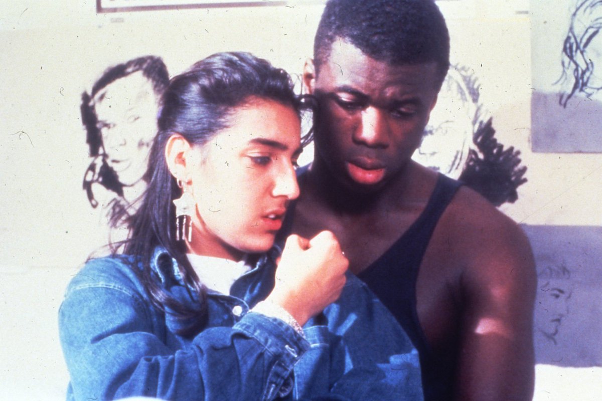 BHAJI ON THE BEACH directed by GURINDER CHADHA was sooooo goodgot emosh hearing the midlands accents from the startthe women were so beautiful and the storylines were varied and involving loved it