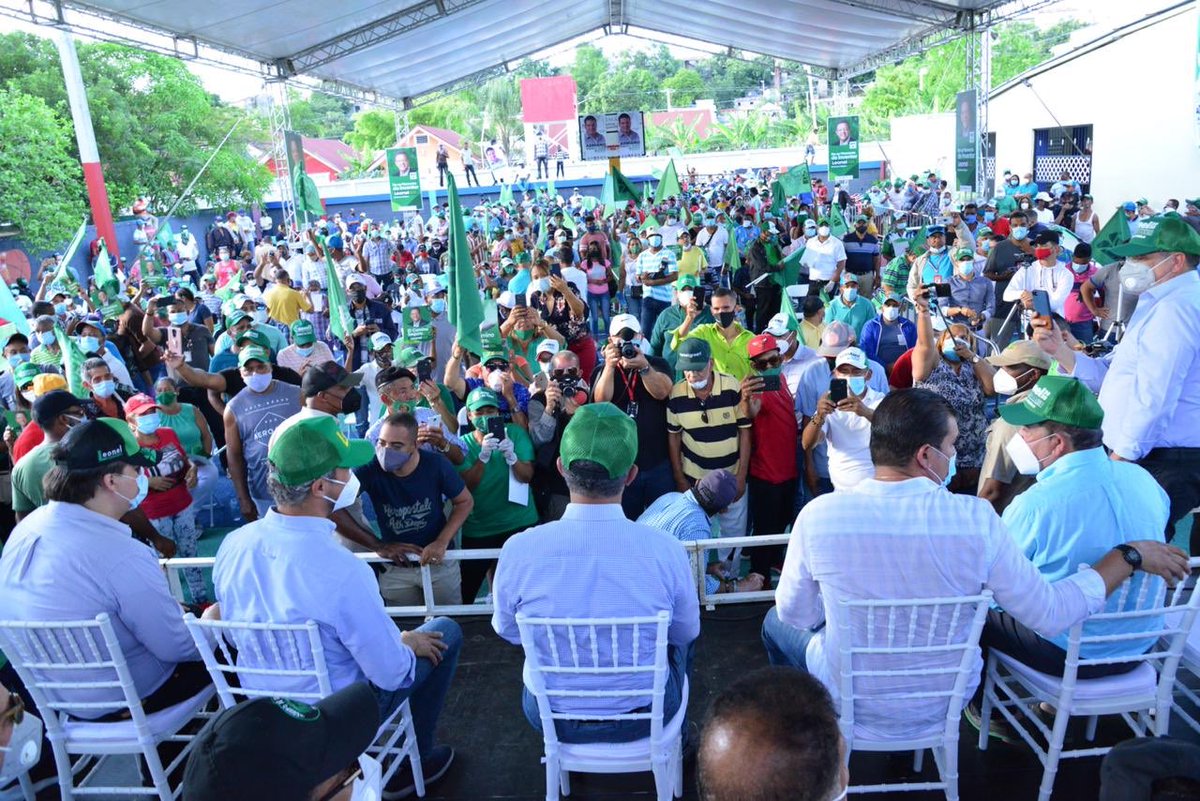 Leonel Fernández tweet media