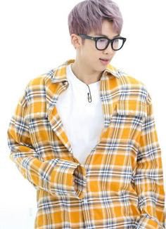 jimin: wE hAvE dIffErEnt cLotHes; a thread