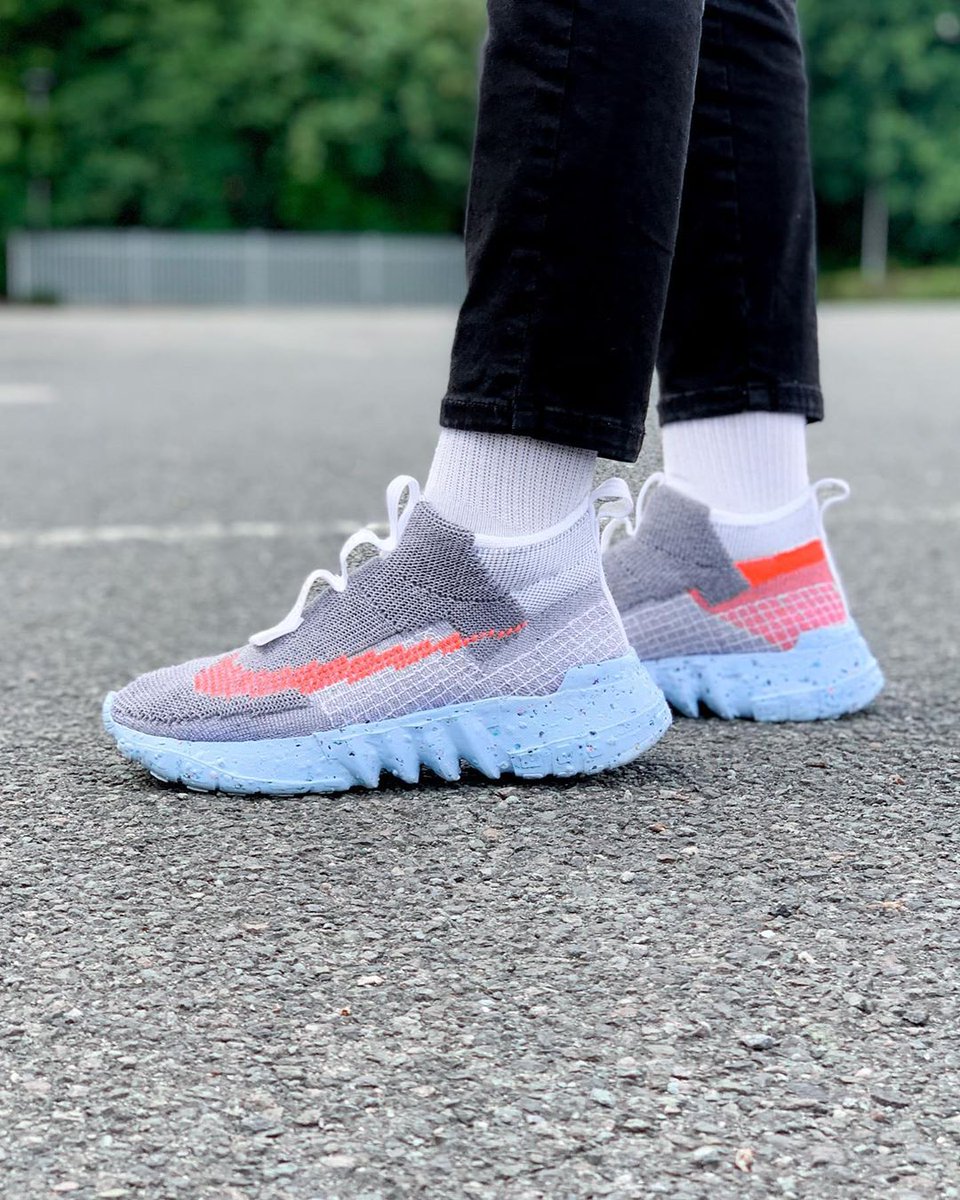 nike space hippie 4 on feet