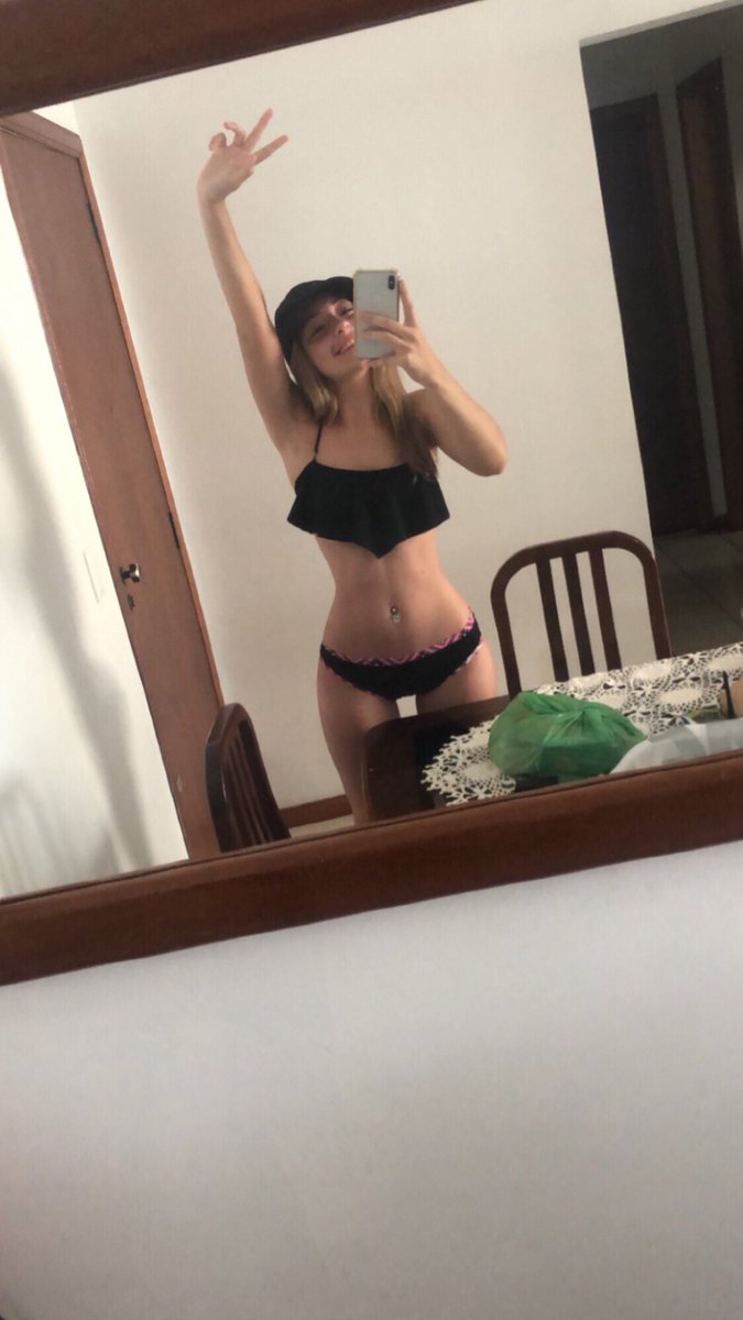 6ianni9's tweet photo. si sos su novio cuidala, respetala, hacela sentir UNICA, y mirala de tal forma que sienta que no miras asi a nadie más, yo también pensaba que no me iba a pasar lol https://t.co/fQeOi62dQb