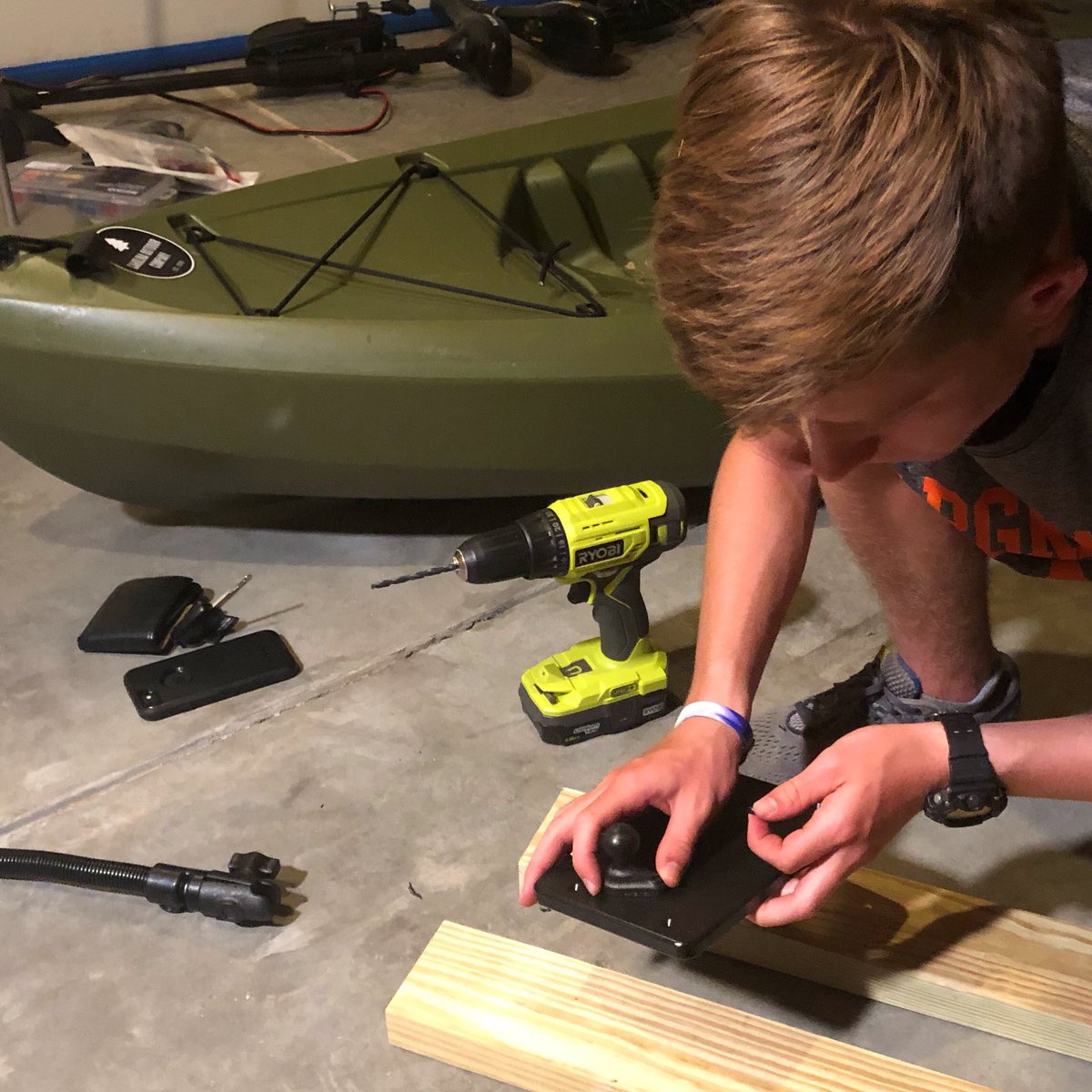 NCoutdoorCo's tweet photo. We love the outdoors! Our latest project is outfitting one of our kayaks with a Hummingbird Helix 5 fish finder! 🐠🐟🔥🔥🔥 https://t.co/RY4okOzyu0